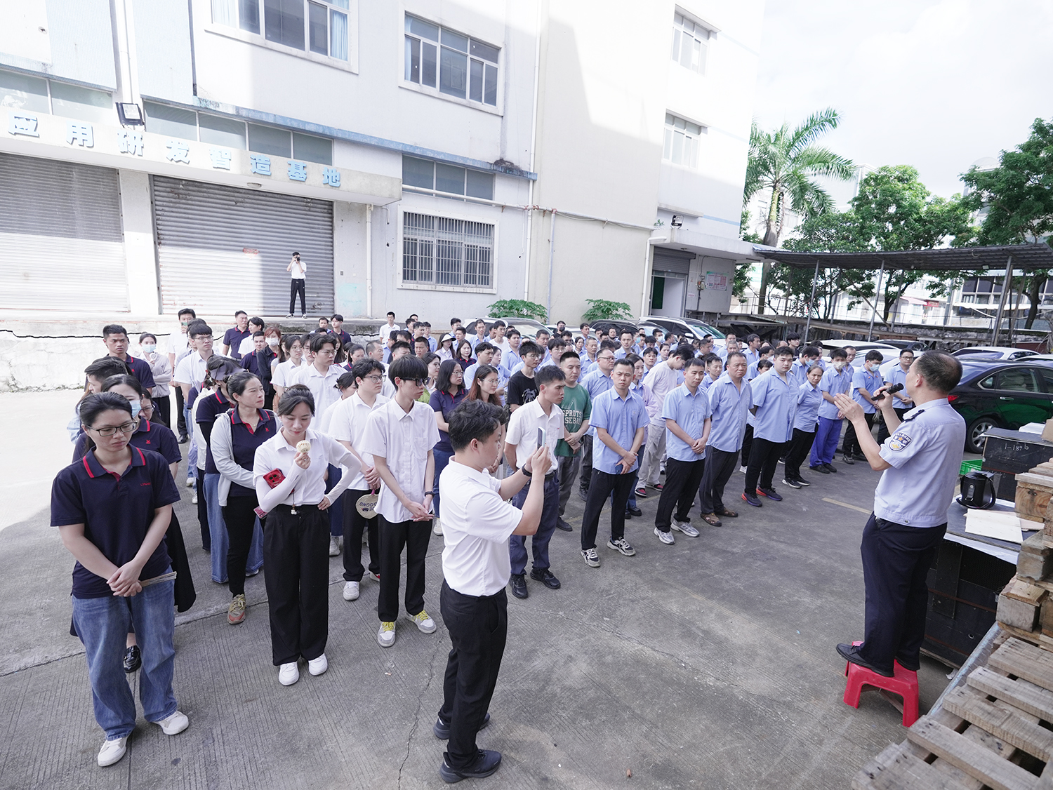 日均被骗100万！？灵科全员“反诈培训”，<i style='color:red'>民警</i>怒揭诈骗内幕！