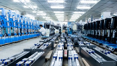 灵科超声波焊接：医疗针筒安全高效生产的精密解决方案