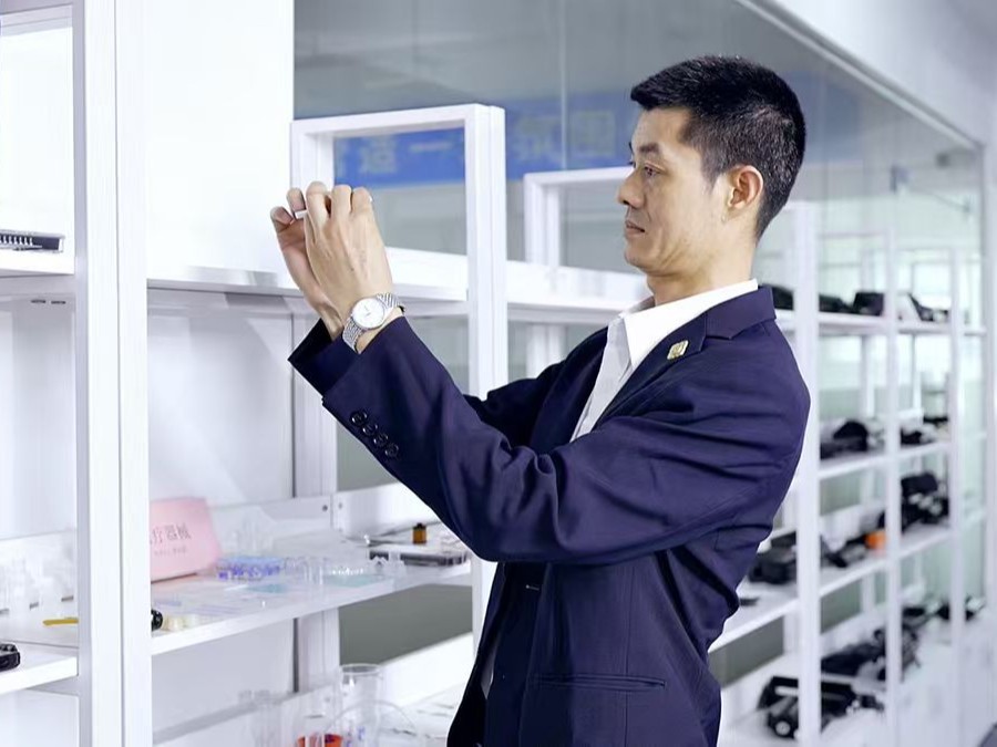 超声波焊接机品牌推荐：从高端技术到高性价比的全方位选择