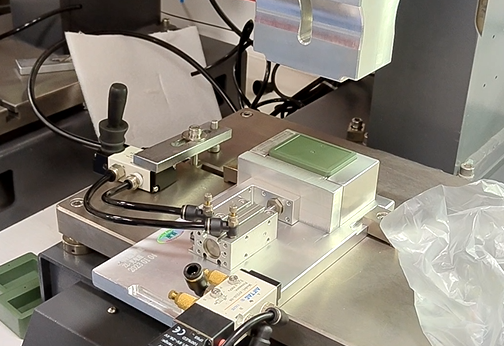 北斗报位终端充电器超声波焊接